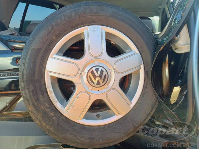2005 VOLKSWAGEN FOX 