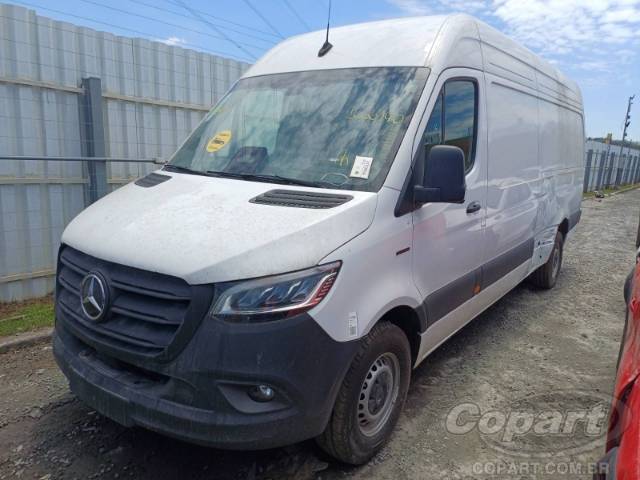 2025 MERCEDES BENZ eSprinter 