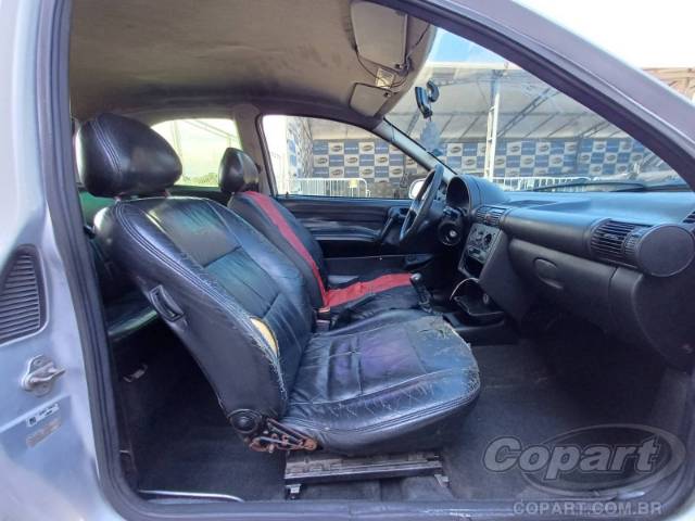 2000 CHEVROLET CORSA 