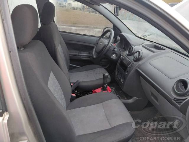 2011 FORD FIESTA 