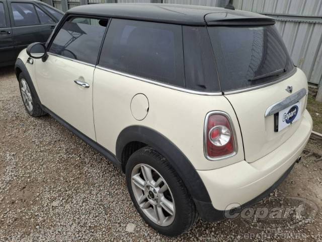 2012 MINI COOPER 