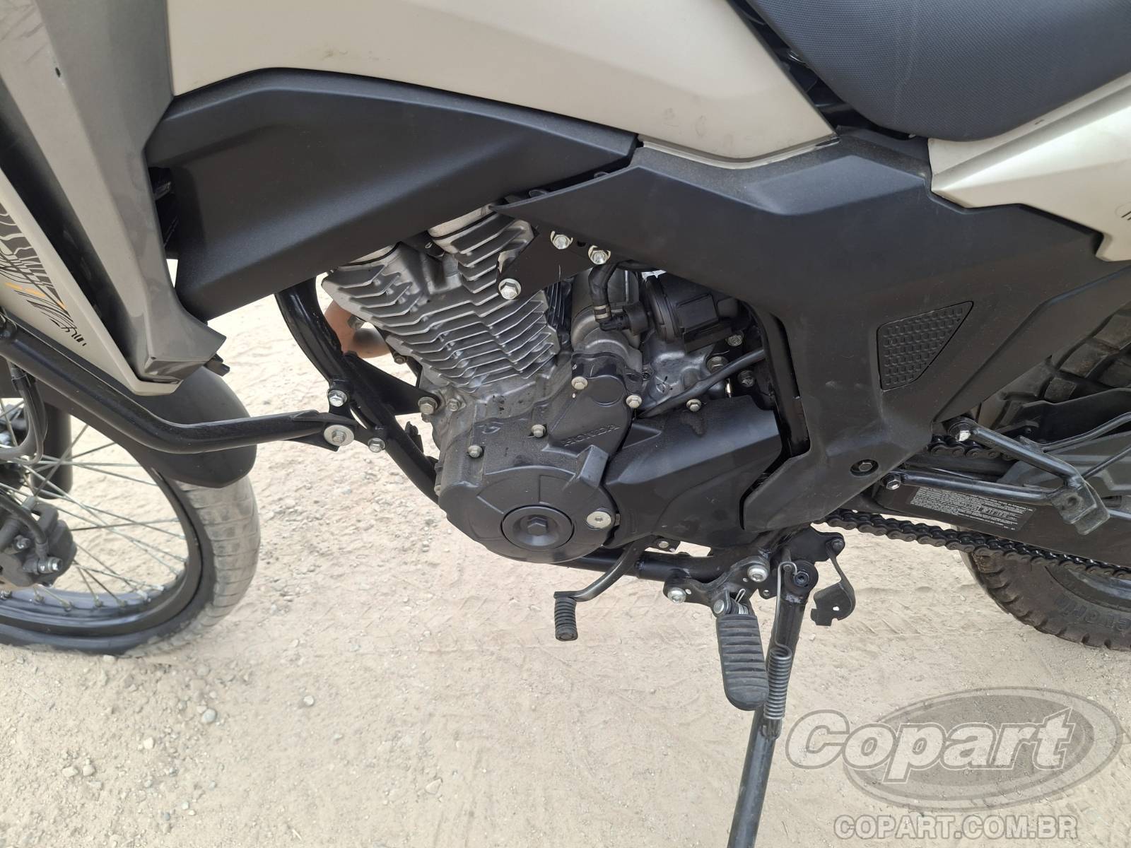 2025 HONDA XRE SAHARA 300 — foto 5 de 10