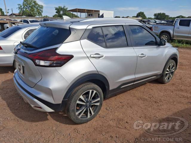 2024 NISSAN KICKS 