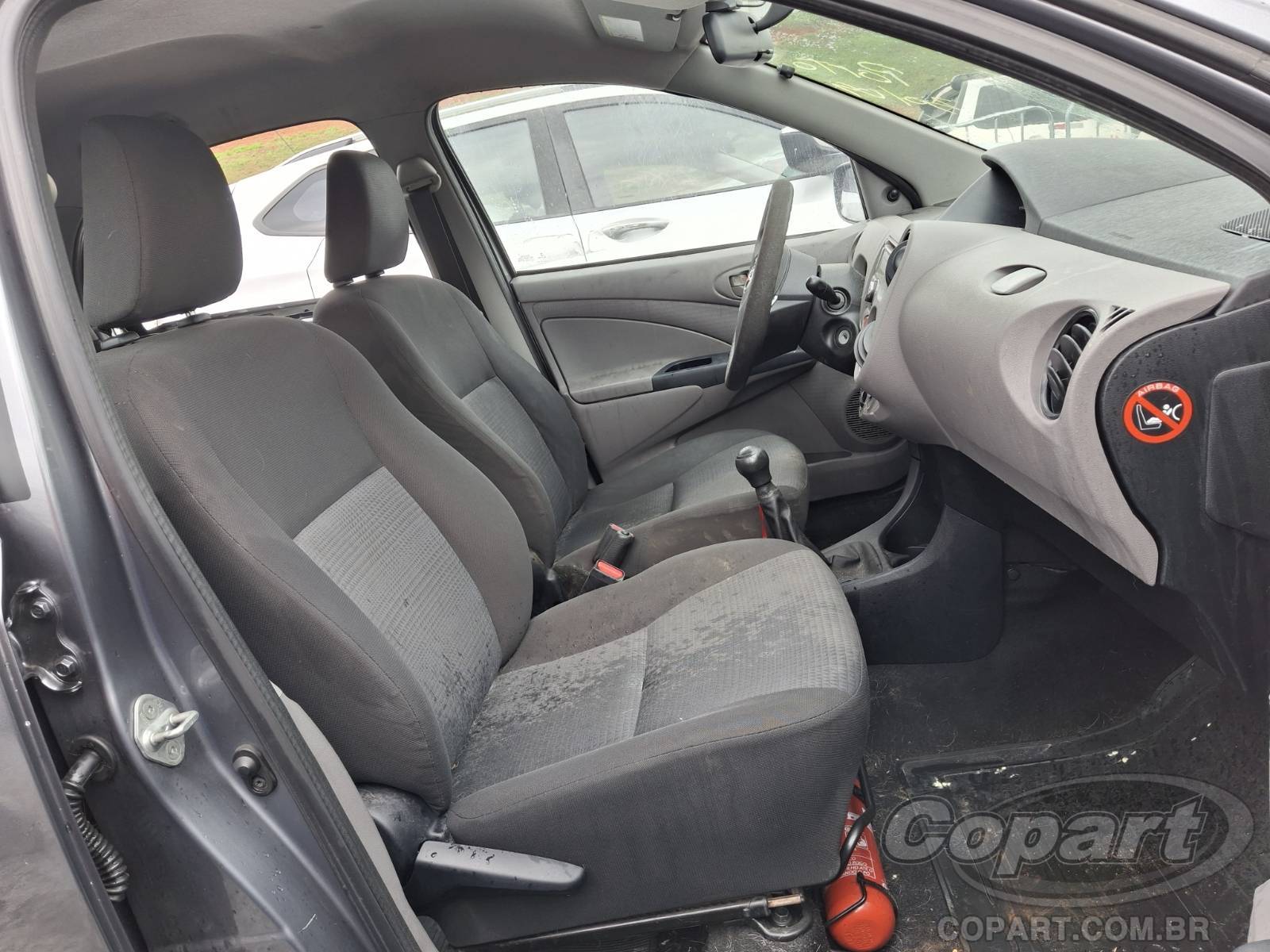 Foto 5: 2013 TOYOTA ETIOS
