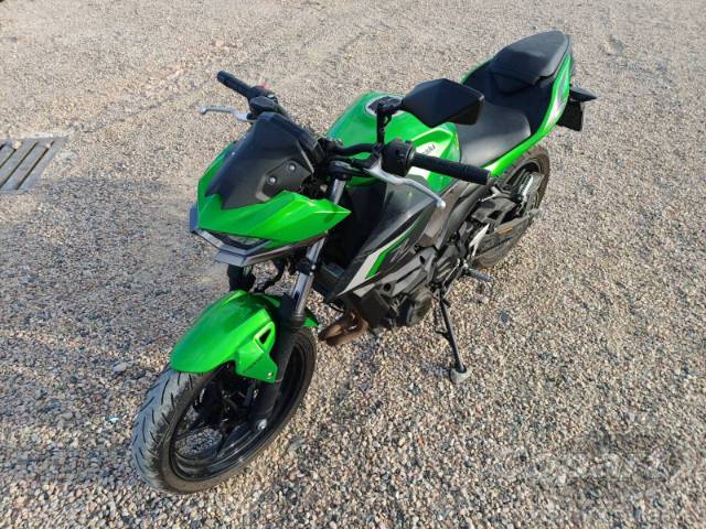 2026 KAWASAKI Z500 