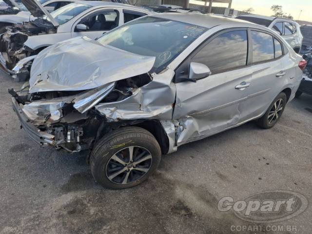 2021 TOYOTA YARIS SEDA 