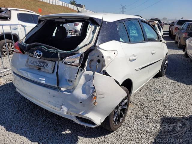2020 TOYOTA YARIS 