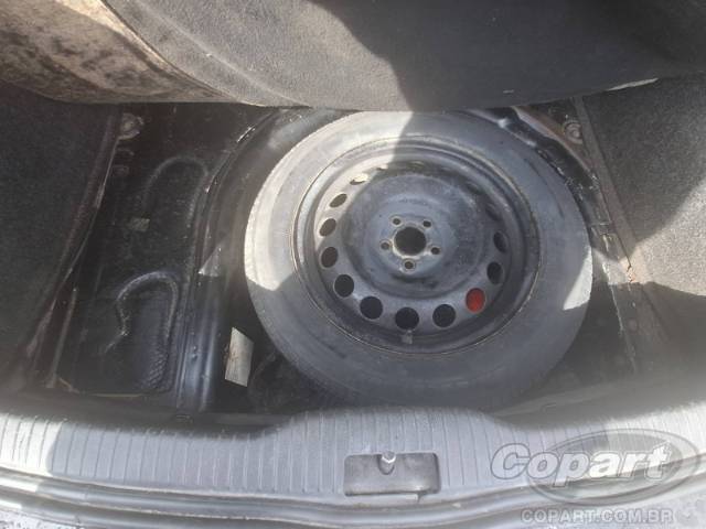 2003 VOLKSWAGEN GOLF 