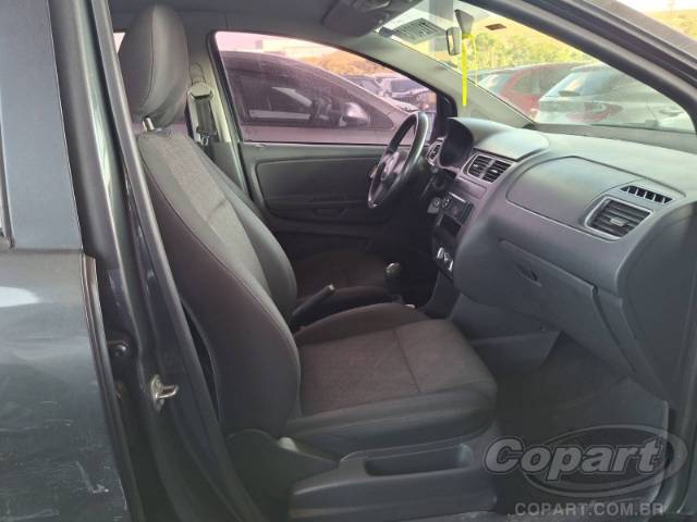 2013 VOLKSWAGEN FOX 