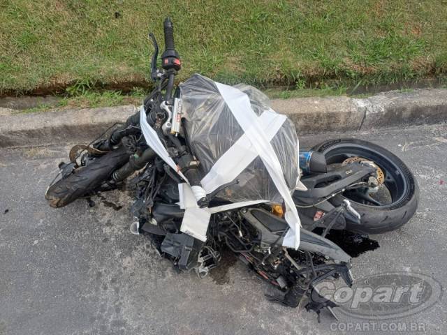 2024 TRIUMPH STREET TRIPLE 