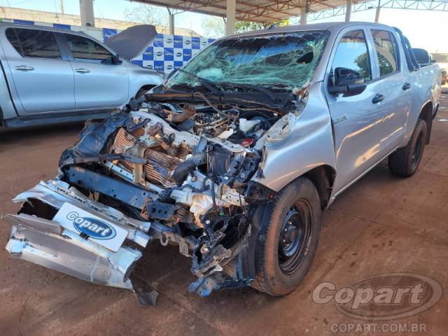2025 TOYOTA HILUX CD 