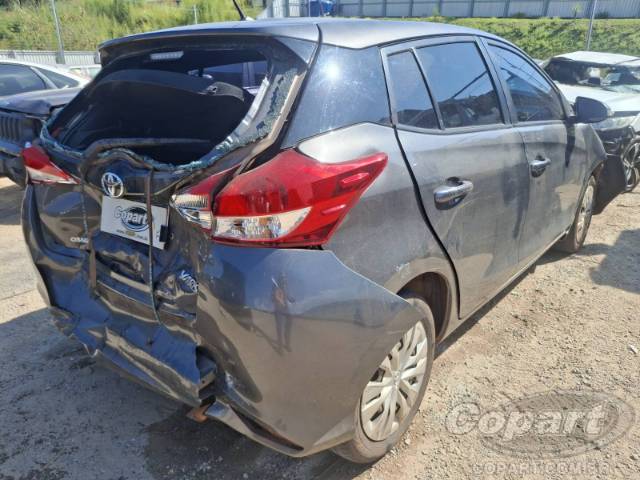 2023 TOYOTA YARIS 