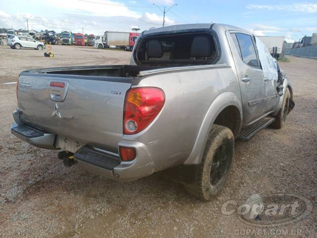 2015 MITSUBISHI L200 TRITON 