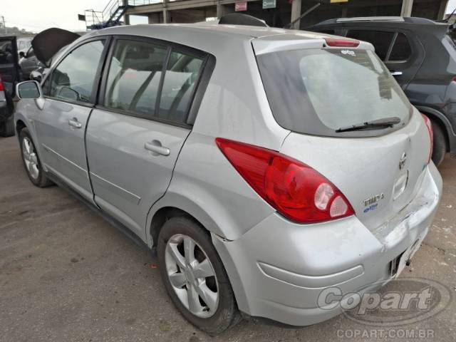 2012 NISSAN TIIDA 