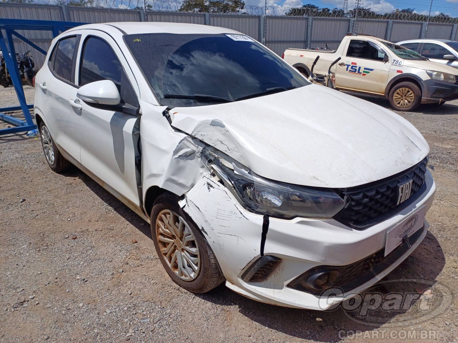 Veículo Fiat Argo Fiat Argo 1.0 Firefly 2022 Colisão Média Monta 2022 em leilão
