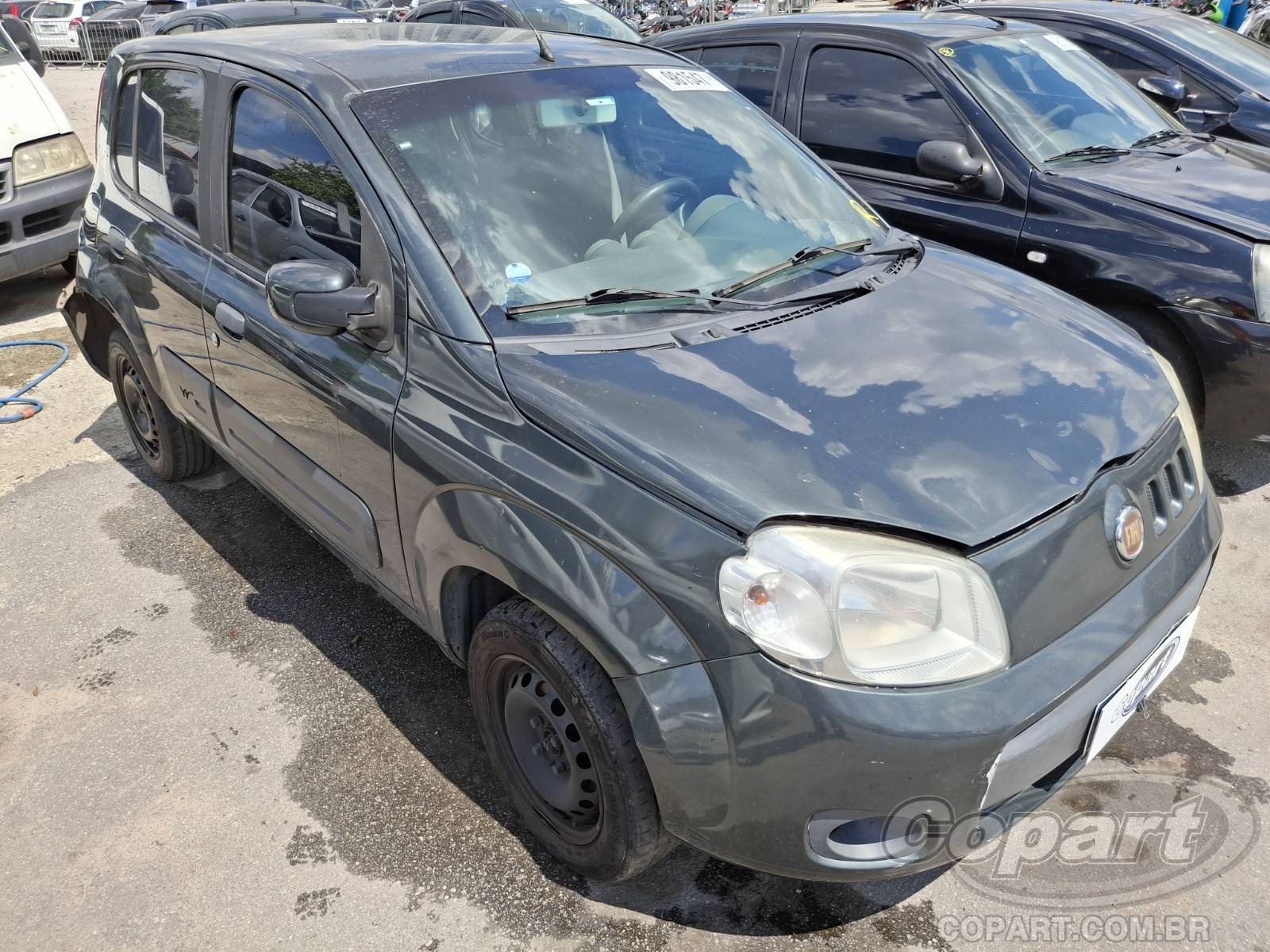 Fiat Uno Vivace 1.0 Evo 2013 Colisão Média Monta