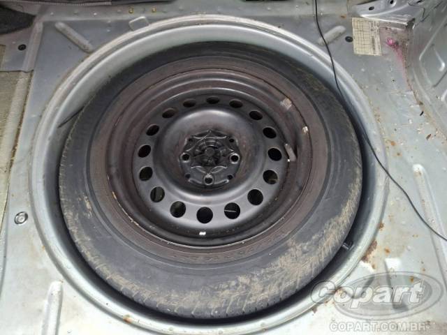 2011 VOLKSWAGEN VOYAGE 