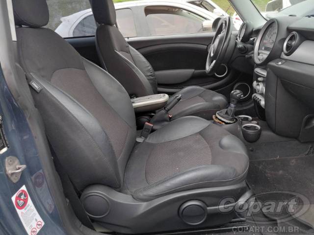 2010 MINI COOPER 