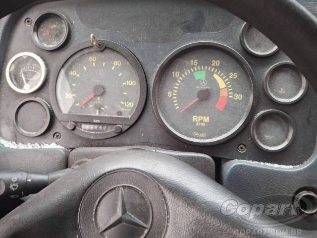 2001 MERCEDES BENZ L-1622 