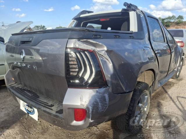 2022 RENAULT DUSTER OROCH 