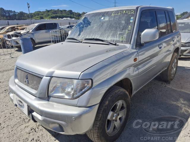 2005 MITSUBISHI PAJERO TR4 
