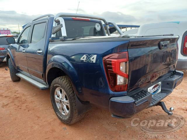 2025 NISSAN FRONTIER CD 