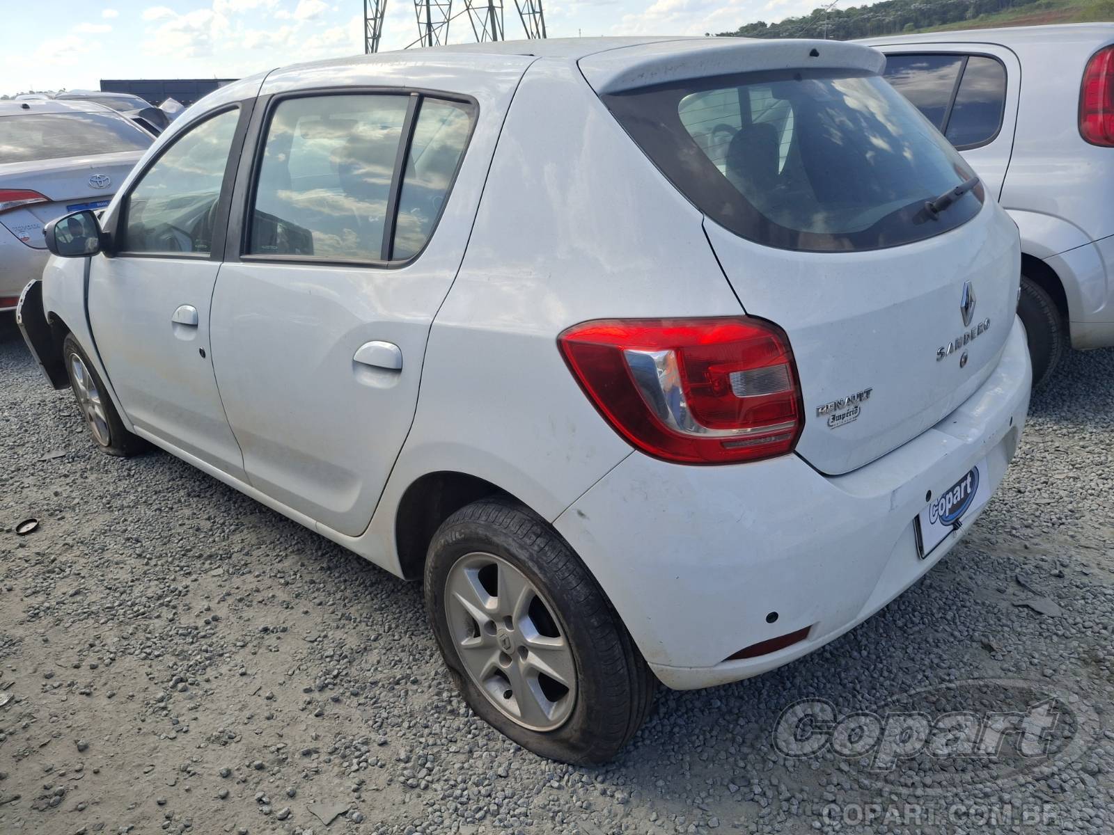 Foto 3: 2016 RENAULT SANDERO