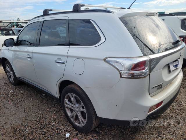 2014 MITSUBISHI OUTLANDER 