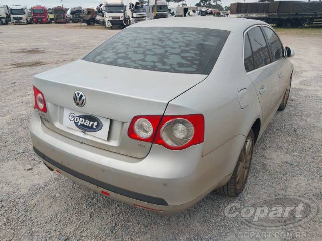 2010 VOLKSWAGEN JETTA 