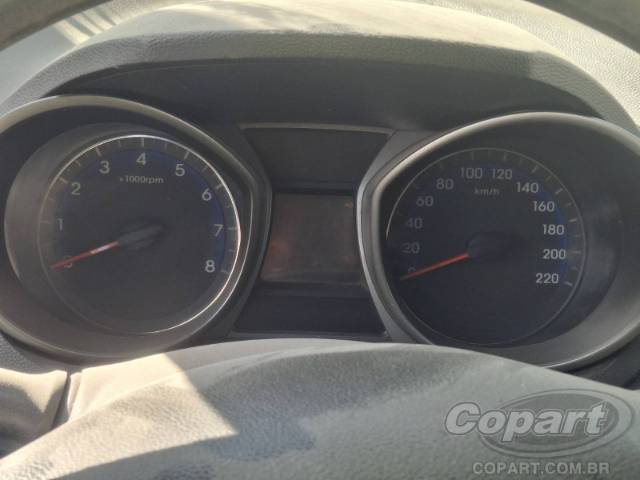 2014 HYUNDAI HB20S 