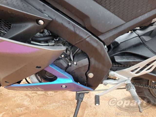 2025 YAMAHA YZF R15 