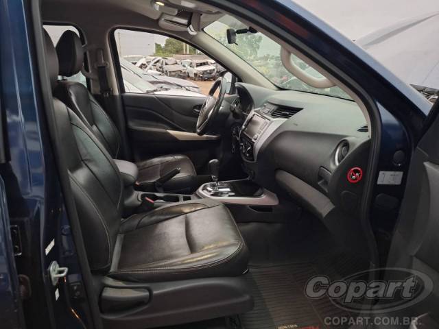 2022 NISSAN FRONTIER CD 