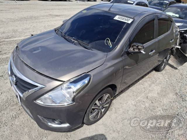2020 NISSAN VERSA 
