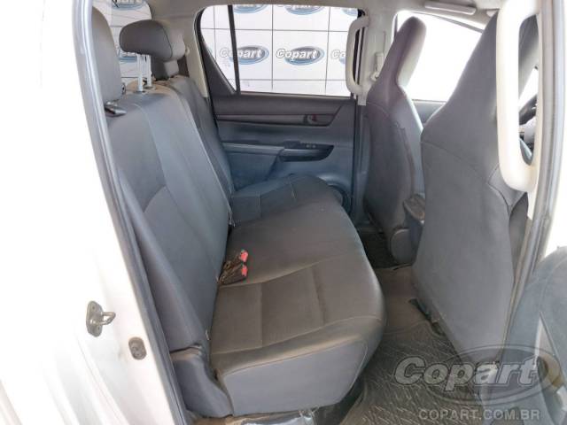 2024 TOYOTA HILUX CD 