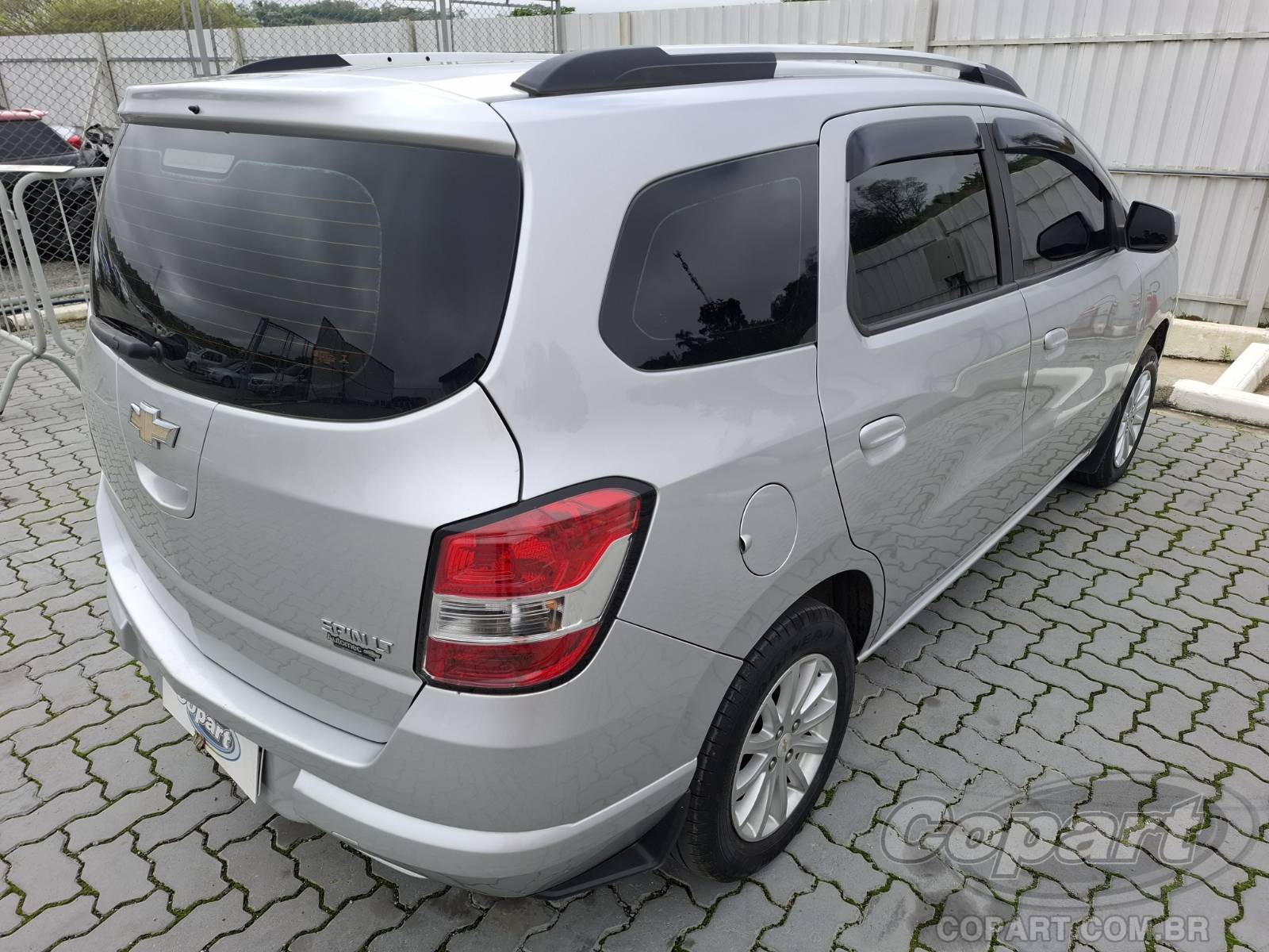2016 CHEVROLET SPIN — foto 4 de 10