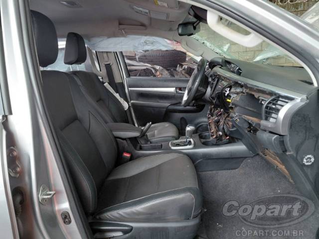 2024 TOYOTA HILUX CD 