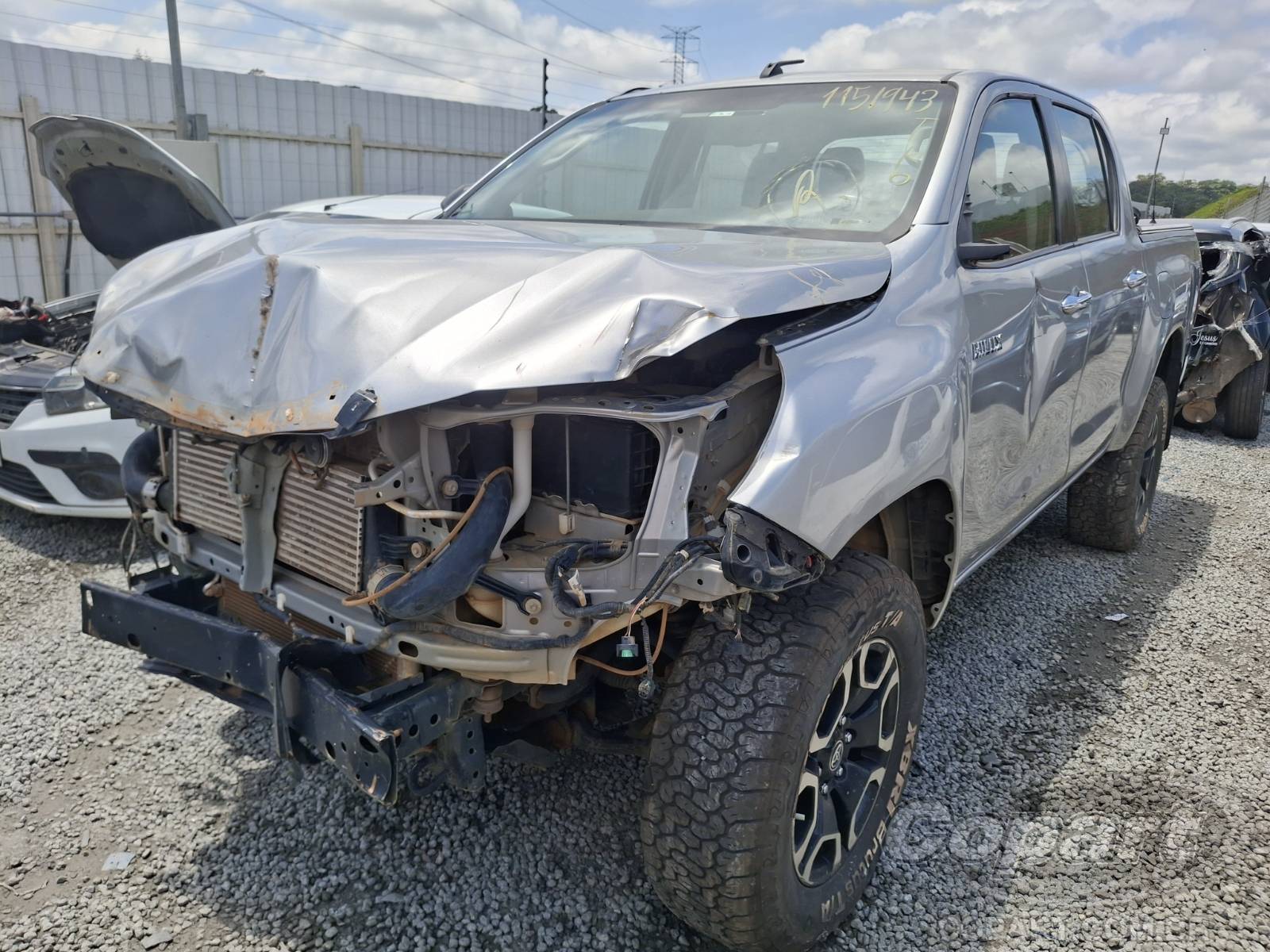 Foto 2: 2023 TOYOTA HILUX CD