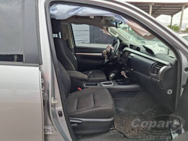 2024 TOYOTA HILUX CD 