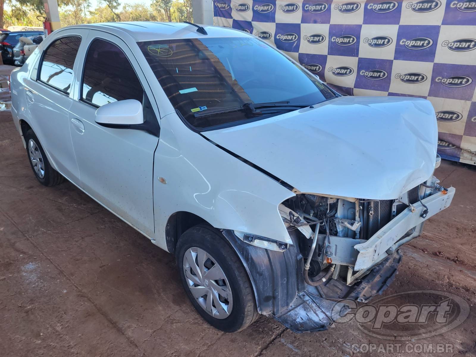 Veículo Toyota Etios TOYOTA ETIOS SEDA X AT 1.5 16V DUAL VVT-I 2017 2018 em leilão