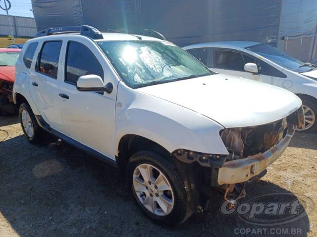 2019 RENAULT DUSTER 
