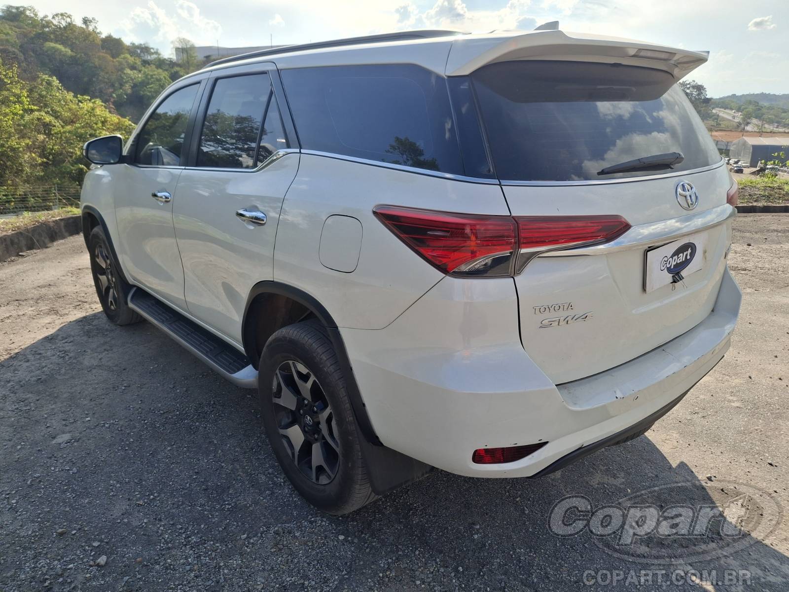 2019 TOYOTA SW4 — foto 3 de 11