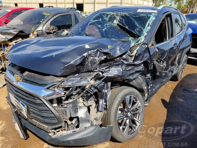 2025 CHEVROLET TRACKER 