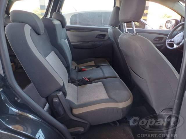 2016 CHEVROLET SPIN 