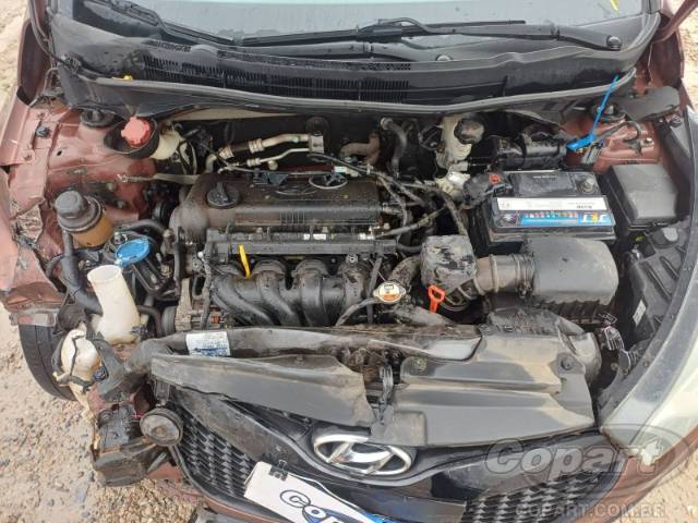 2015 HYUNDAI HB20 