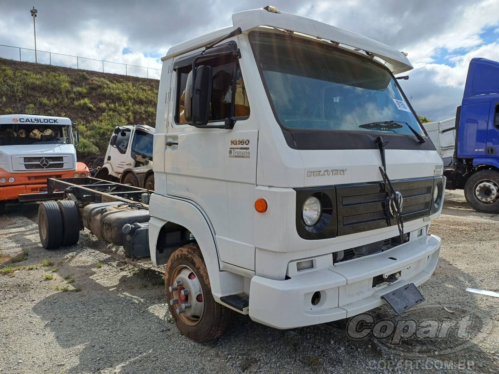 VOLKSWAGEN DELIVERY 2015