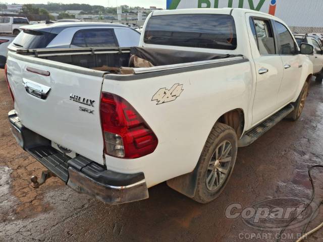 2017 TOYOTA HILUX CD 