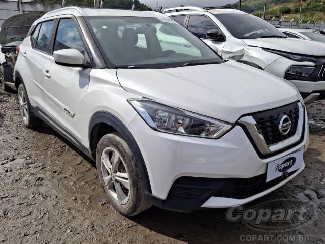 2018 NISSAN KICKS 