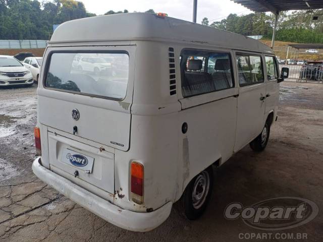 2009 VOLKSWAGEN KOMBI 