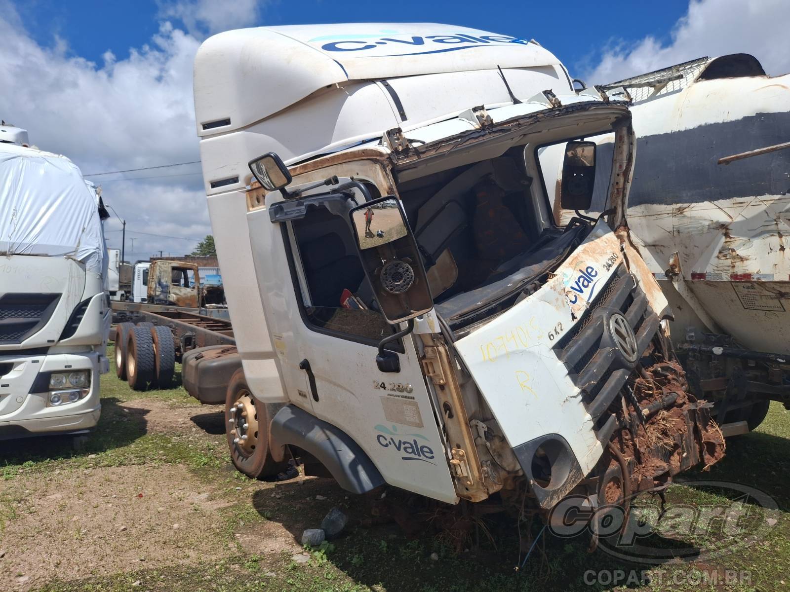 Veículo VOLKSWAGEN Volkswagen Volkswagen Constellation 2013 2013 em leilão