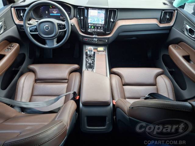 2022 VOLVO XC60 